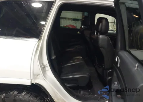 2015 Jeep Grand Cherokee Altitude z USA, uszkodzony, nr VIN 1C4RJFAG5FC208854